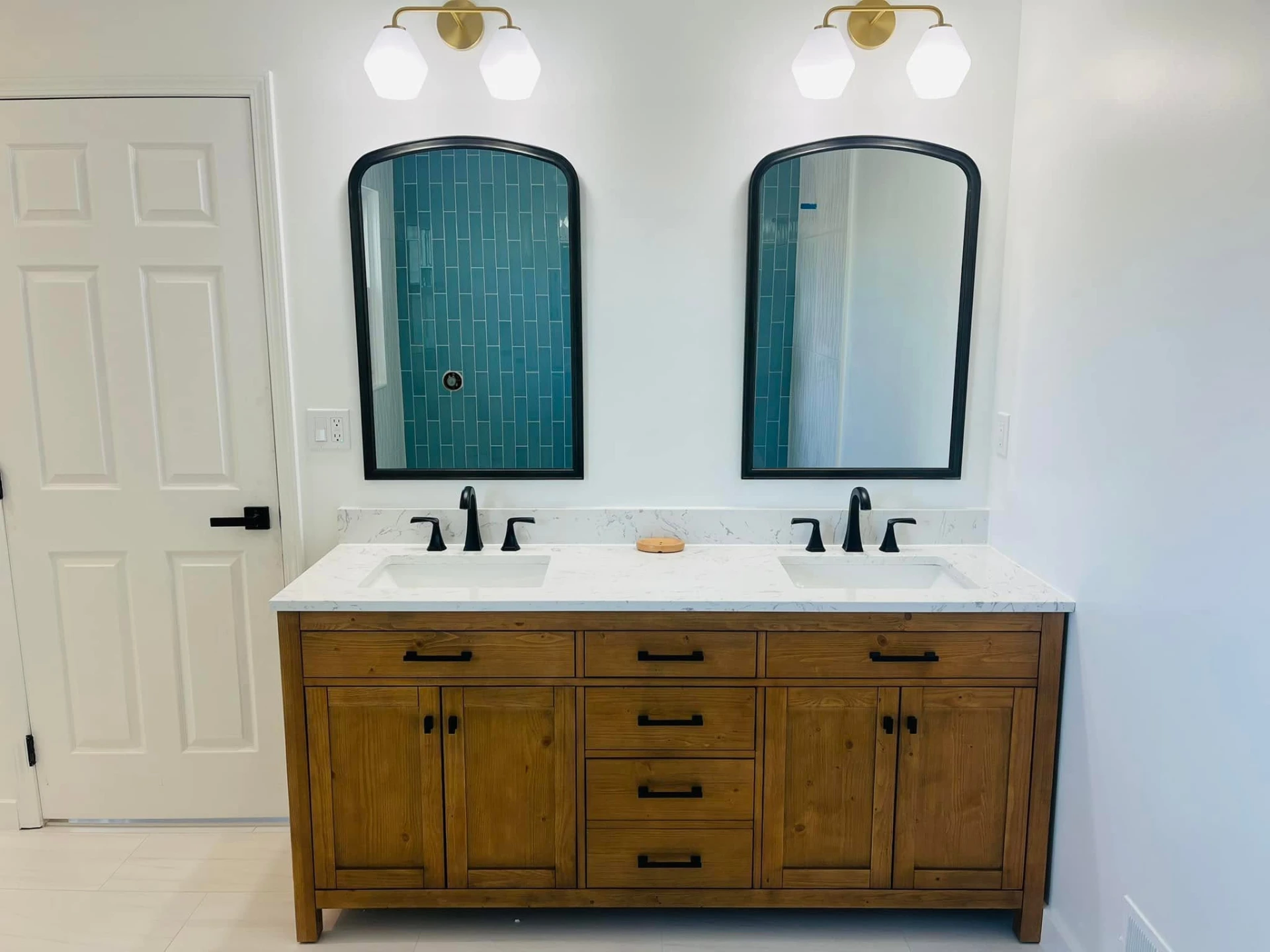 Double Vanity & Arched Mirrors